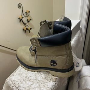 Men/boys Timberlands size 7.5